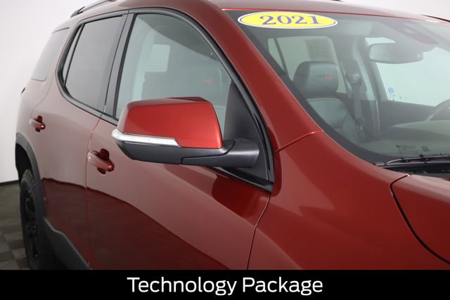 Used 2021 GMC Acadia AT4 w/ Technology Package image 17