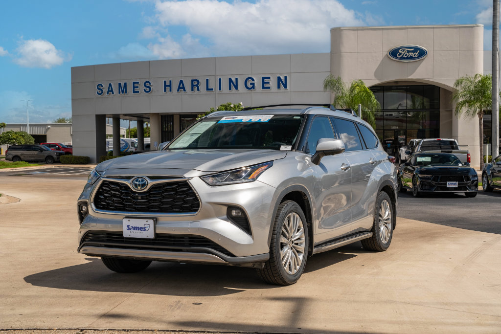 Used 2023 Toyota Highlander Platinum