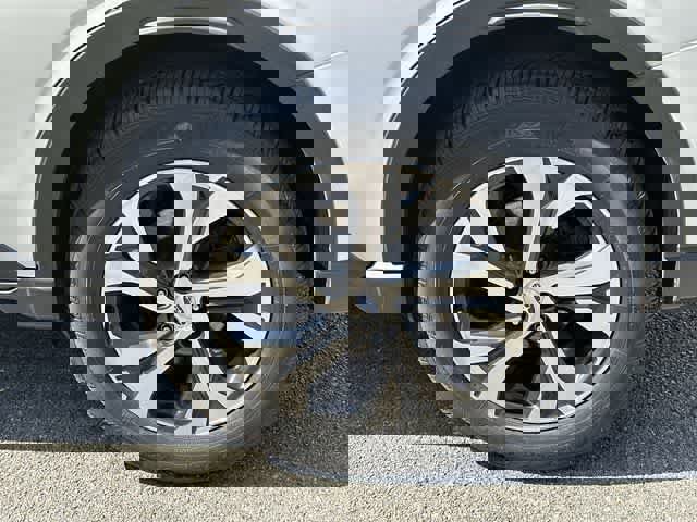 Used 2020 Subaru Outback Limited image 5