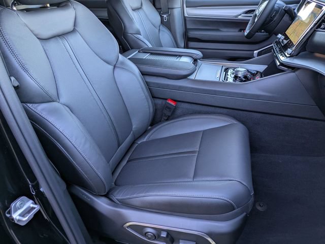 New 2026 Jeep Grand Wagoneer Summit w/ Premium Group III AWD/4WD image 60