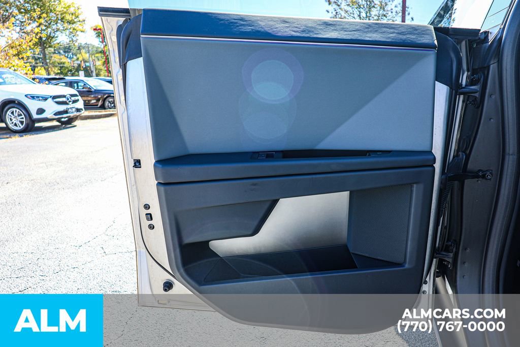 Used 2024 Tesla Cybertruck AWD Crew Cab image 42