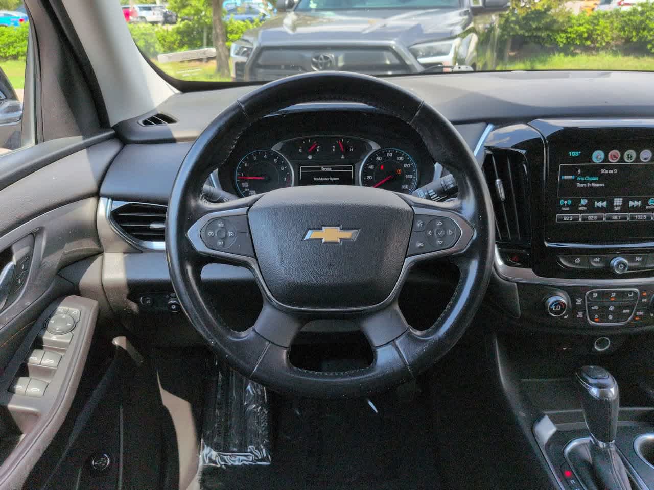 Used 2019 Chevrolet Traverse LT FWD image 16