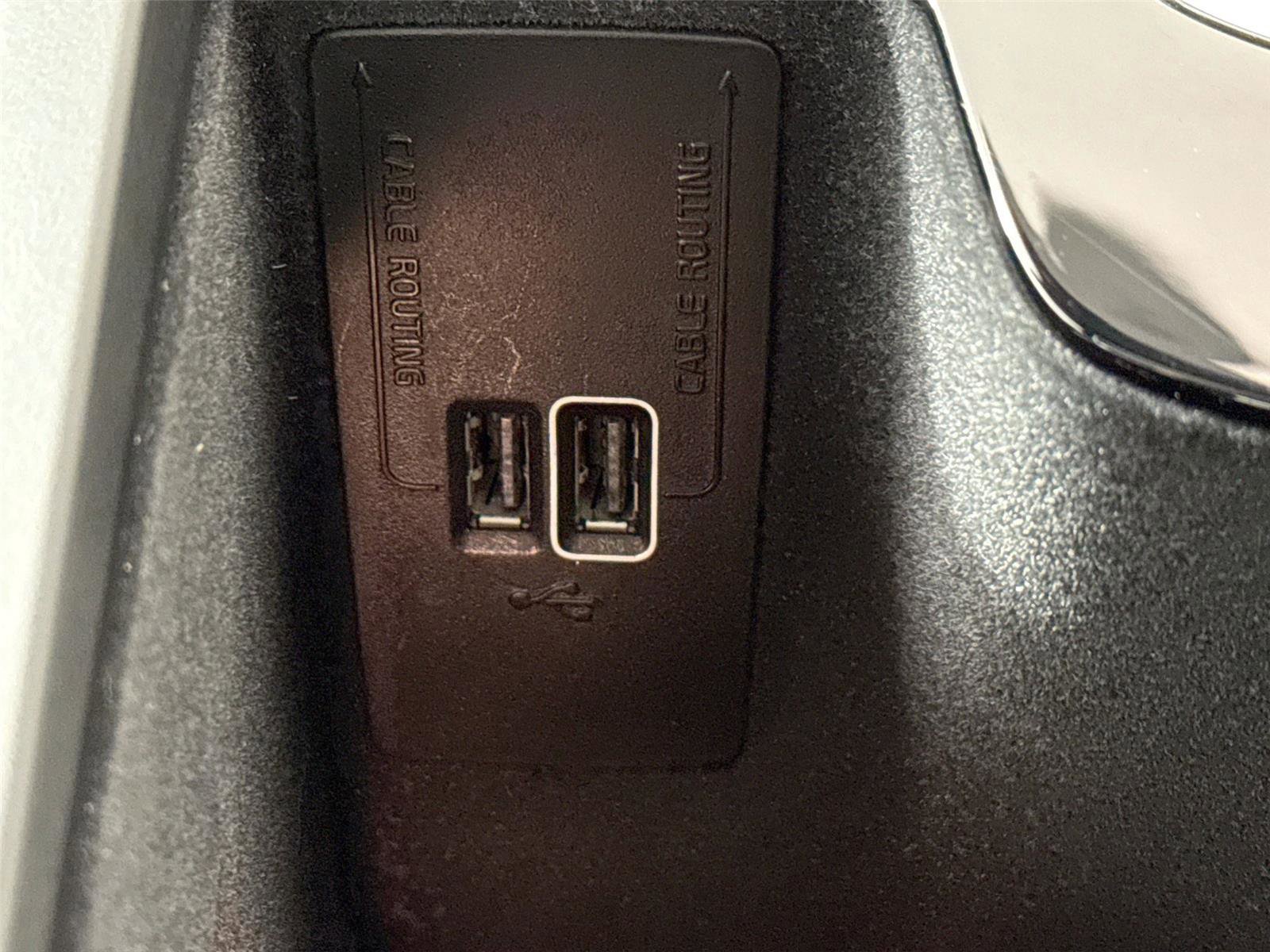 Used 2019 Volvo S60 T5 R-Design image 36