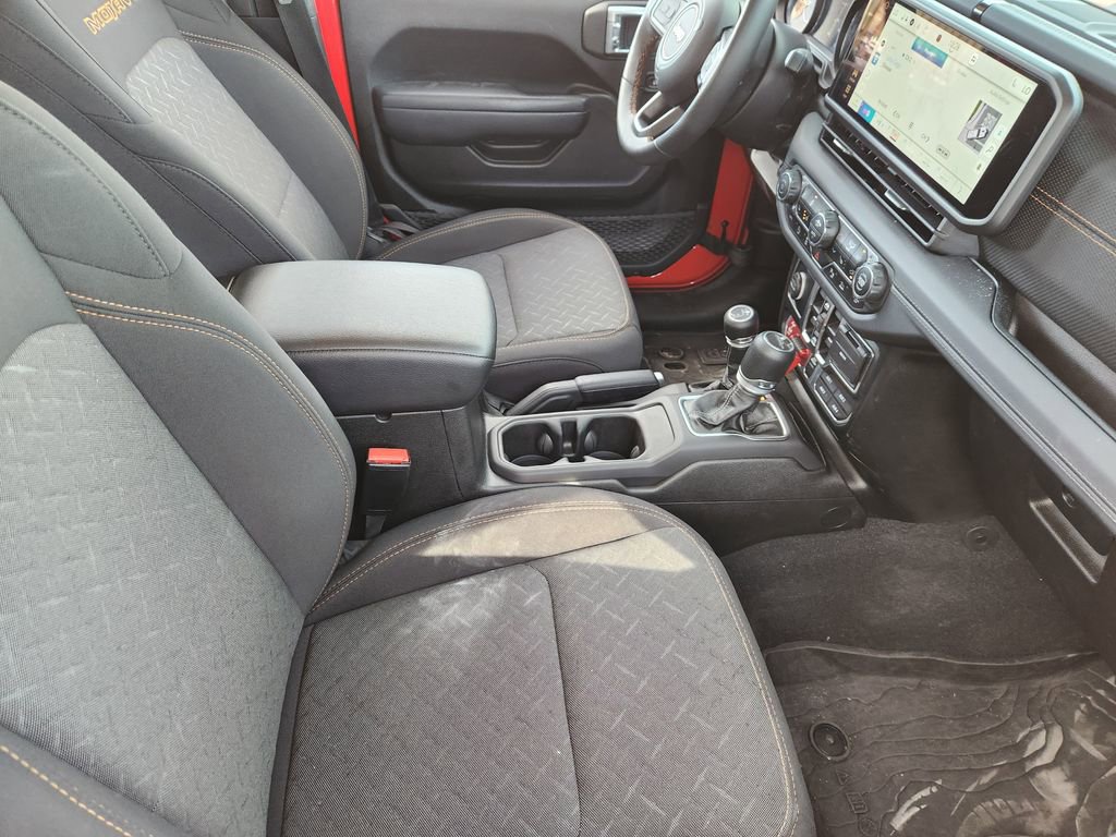 Used 2024 Jeep Gladiator Mojave w/ Safety Group image 14