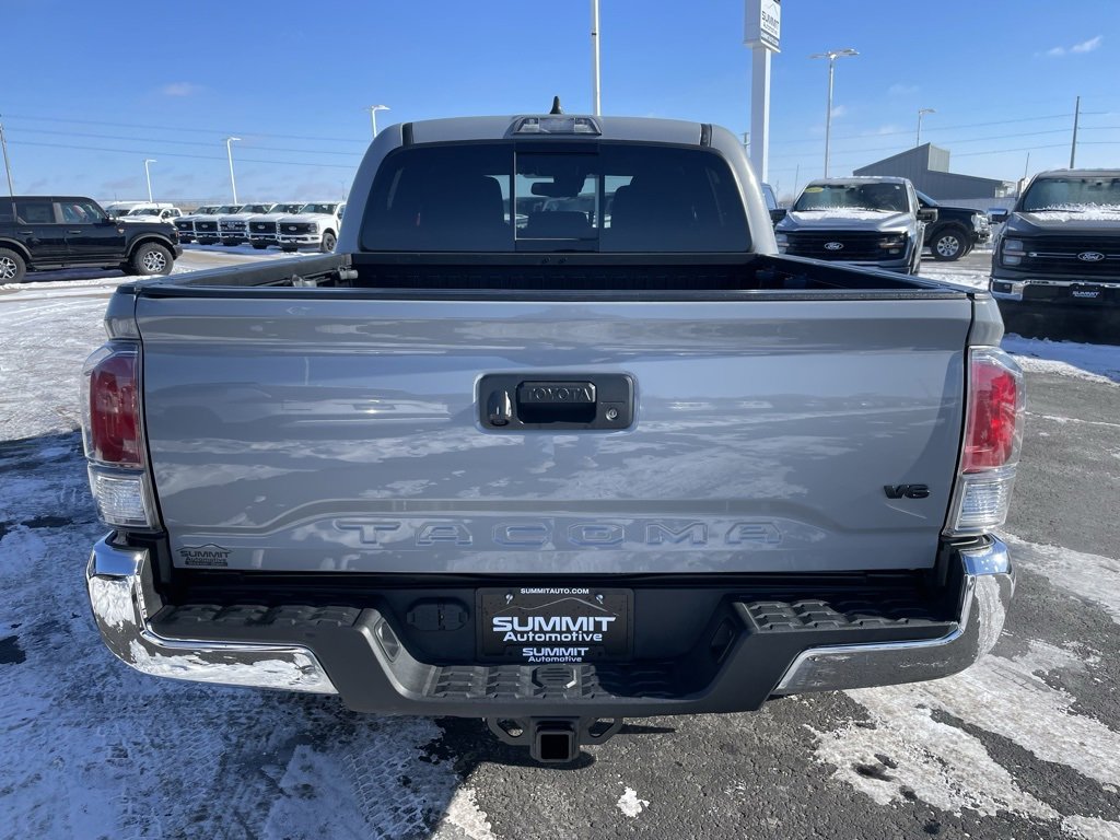 Used 2020 Toyota Tacoma TRD Off-Road image 28