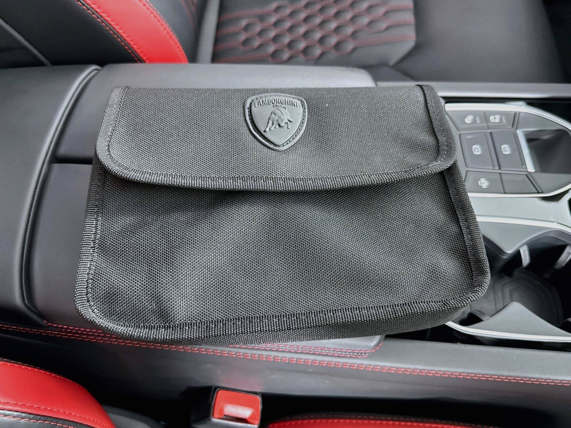 Used 2024 Lamborghini Urus S AWD/4WD image 61