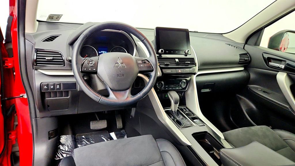 Used 2022 Mitsubishi Eclipse Cross SE FWD image 12