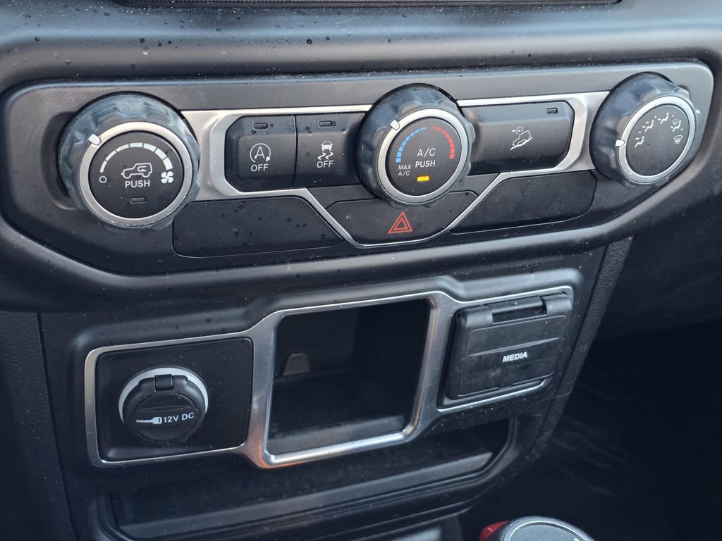 Used 2020 Jeep Wrangler Unlimited Sport image 22