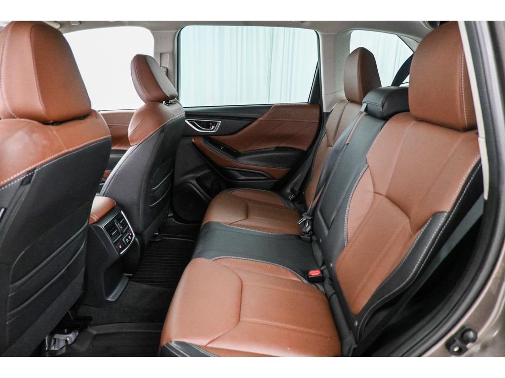 Used 2023 Subaru Forester Touring AWD/4WD image 27