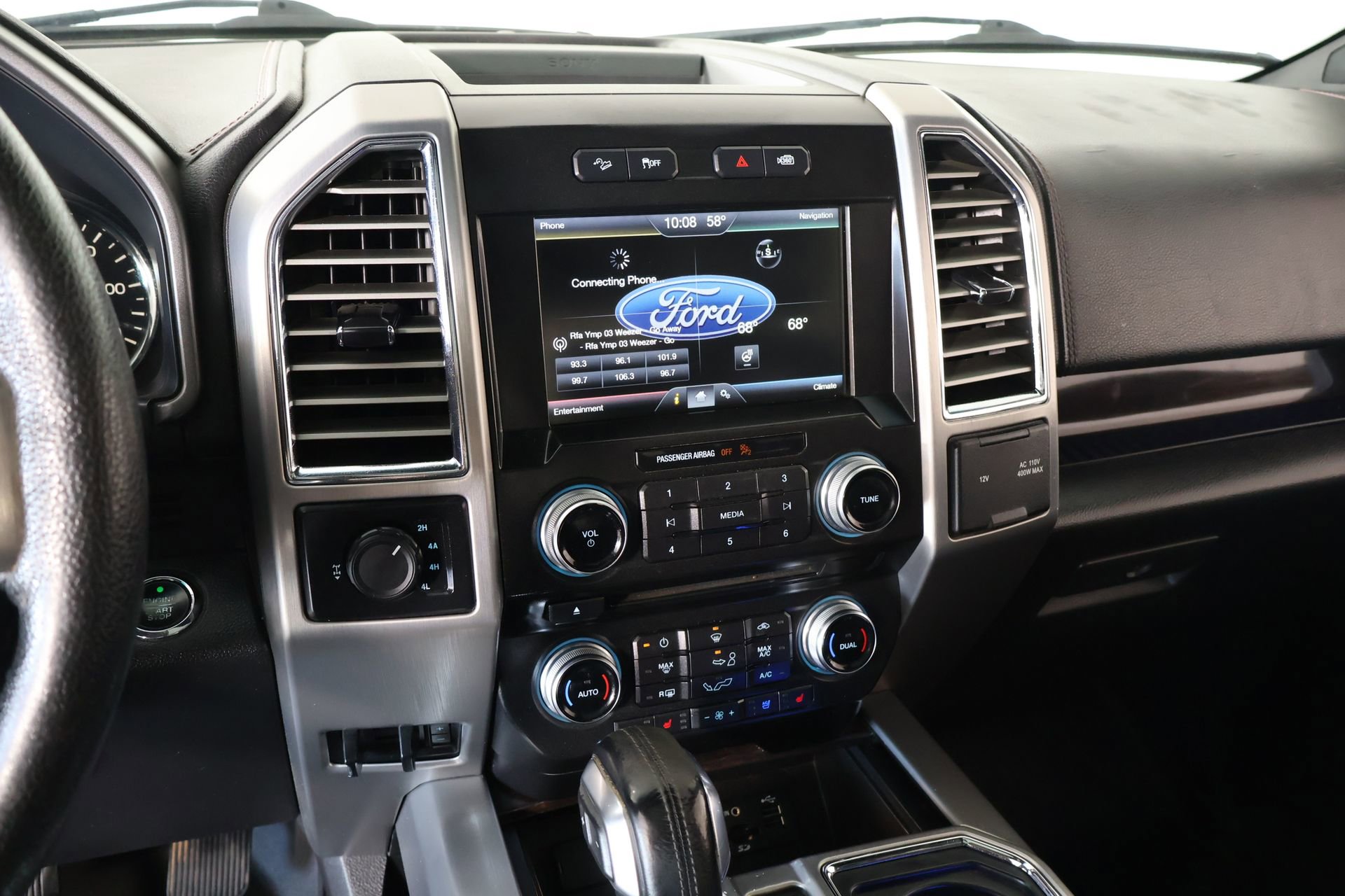 Used 2015 Ford F150 Platinum w/ Equipment Group 701A Luxury AWD/4WD image 5