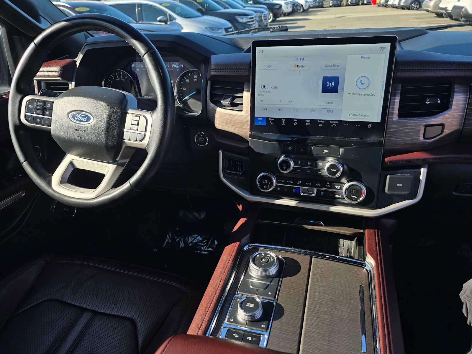 Used 2024 Ford Expedition Limited image 10