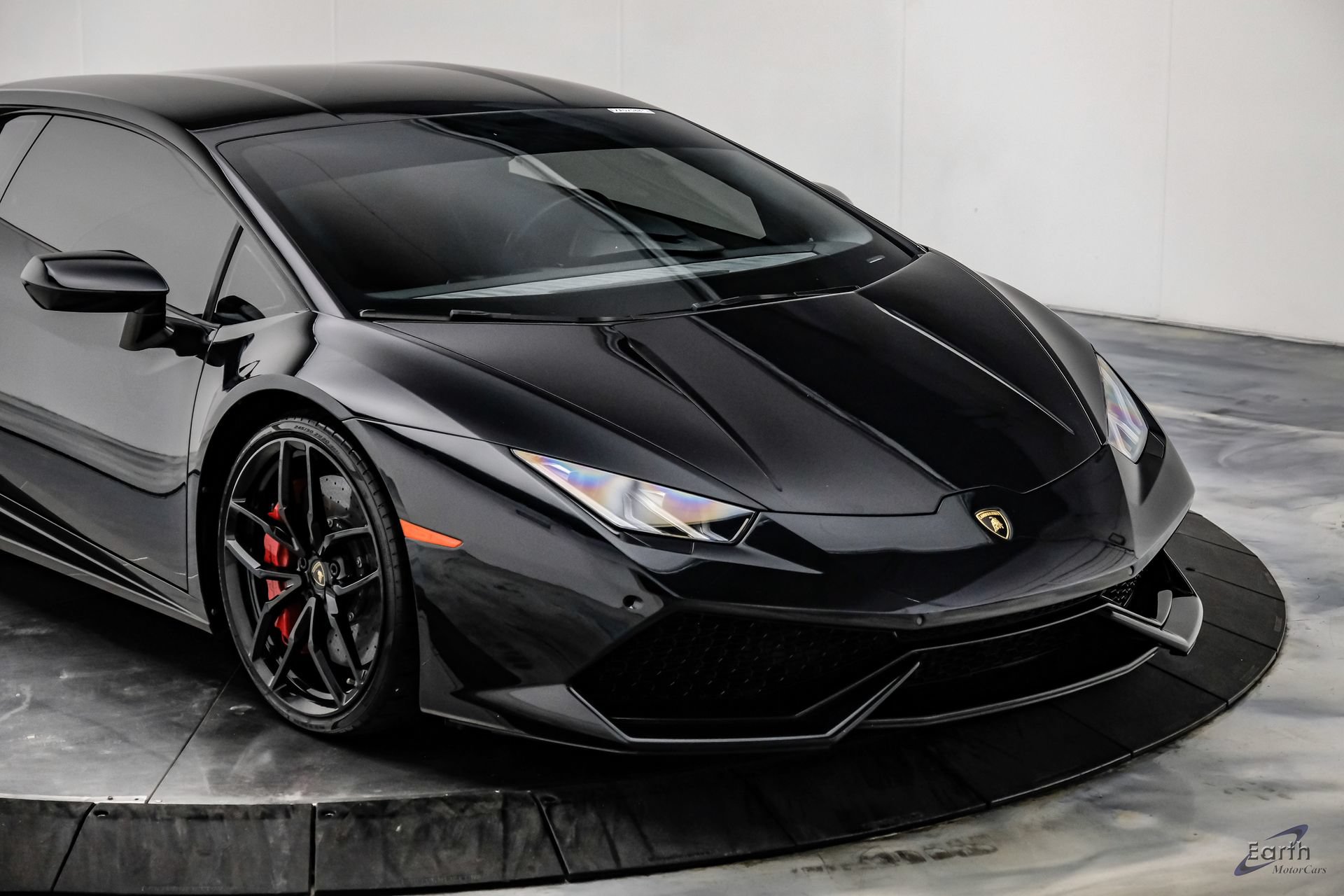 Used 2015 Lamborghini Huracan LP 610-4 AWD/4WD image 32