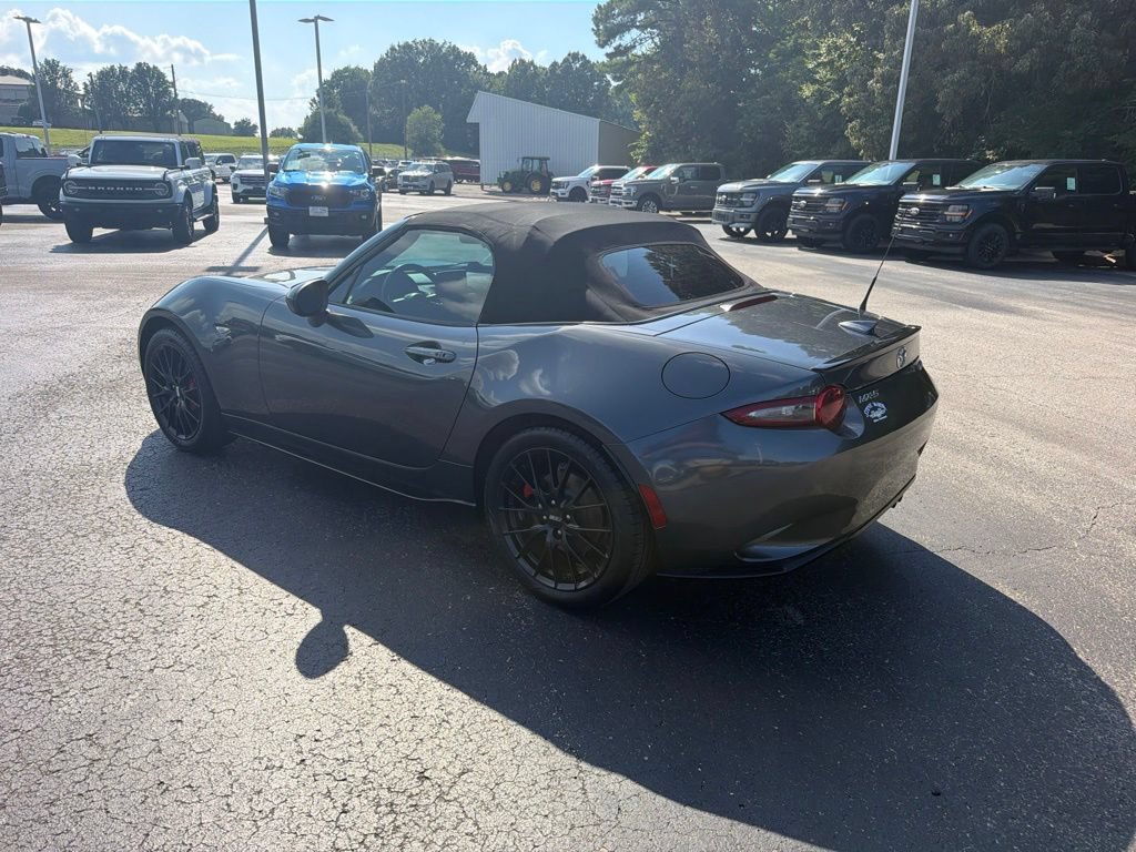 Used 2017 MAZDA MX-5 Miata Club w/ Brembo/BBS Package RWD image 5