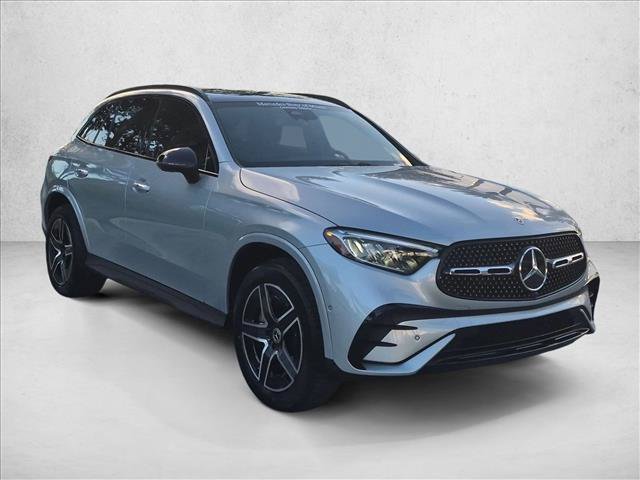 Used 2026 Mercedes-Benz GLC 300 4MATIC image 3