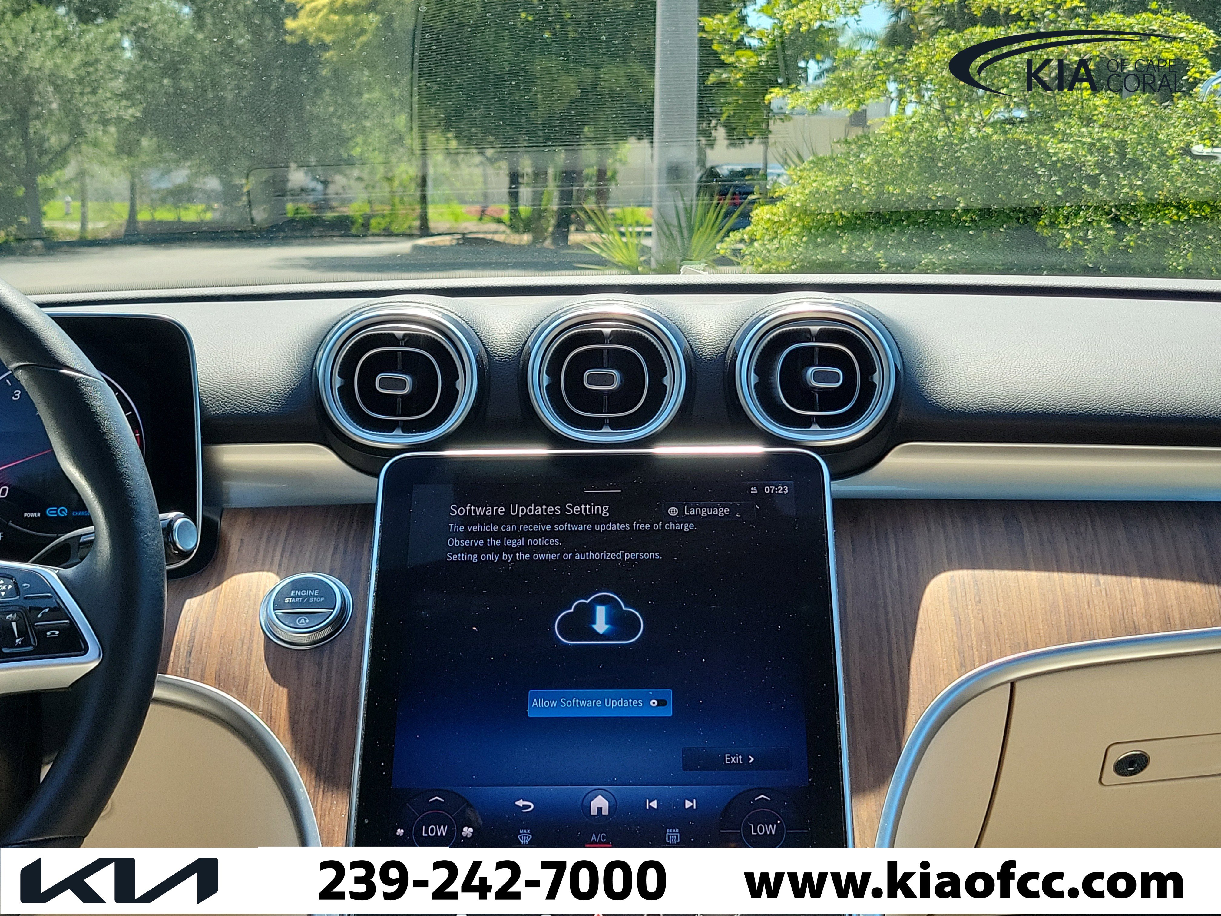Used 2022 Mercedes-Benz C 300 4MATIC Sedan image 21