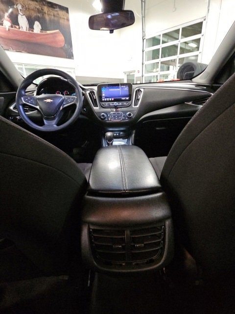 Used 2021 Chevrolet Malibu LT image 27