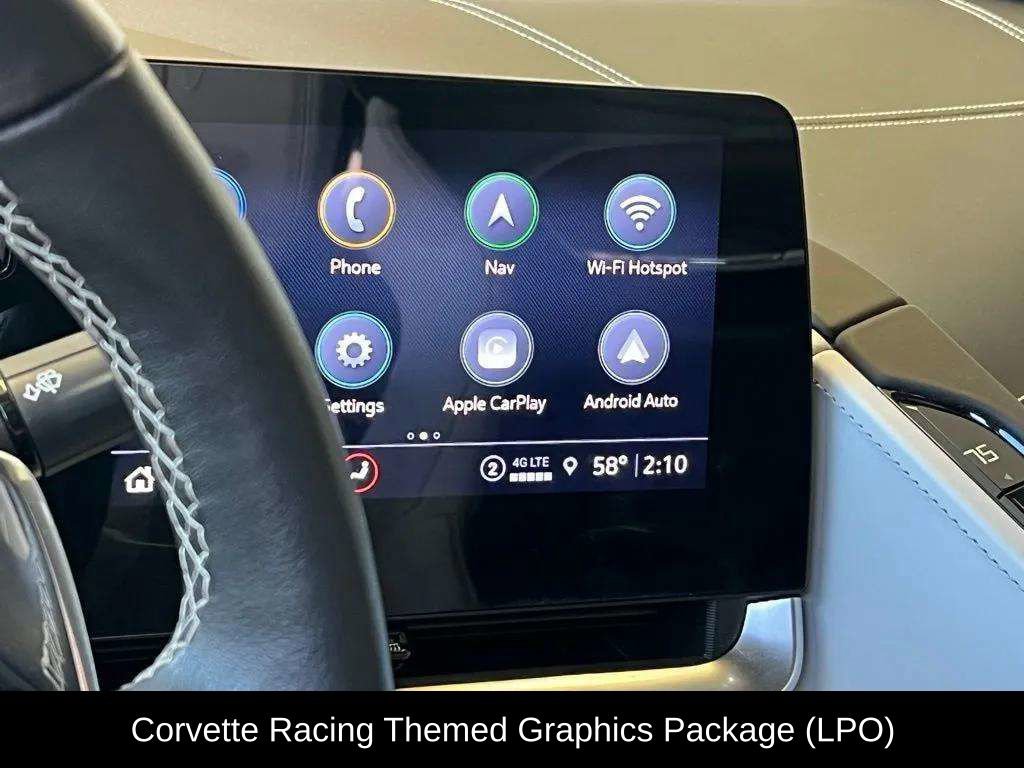 Used 2023 Chevrolet Corvette Stingray Premium Conv w/ Z51 Performance Package image 9