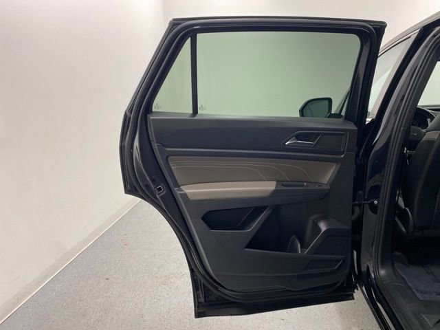 Used 2021 Volkswagen Atlas Cross Sport SEL image 29