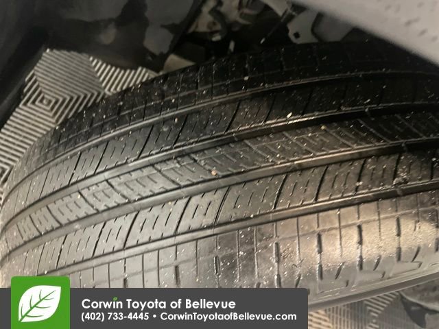 Used 2019 Jeep Cherokee Limited image 28