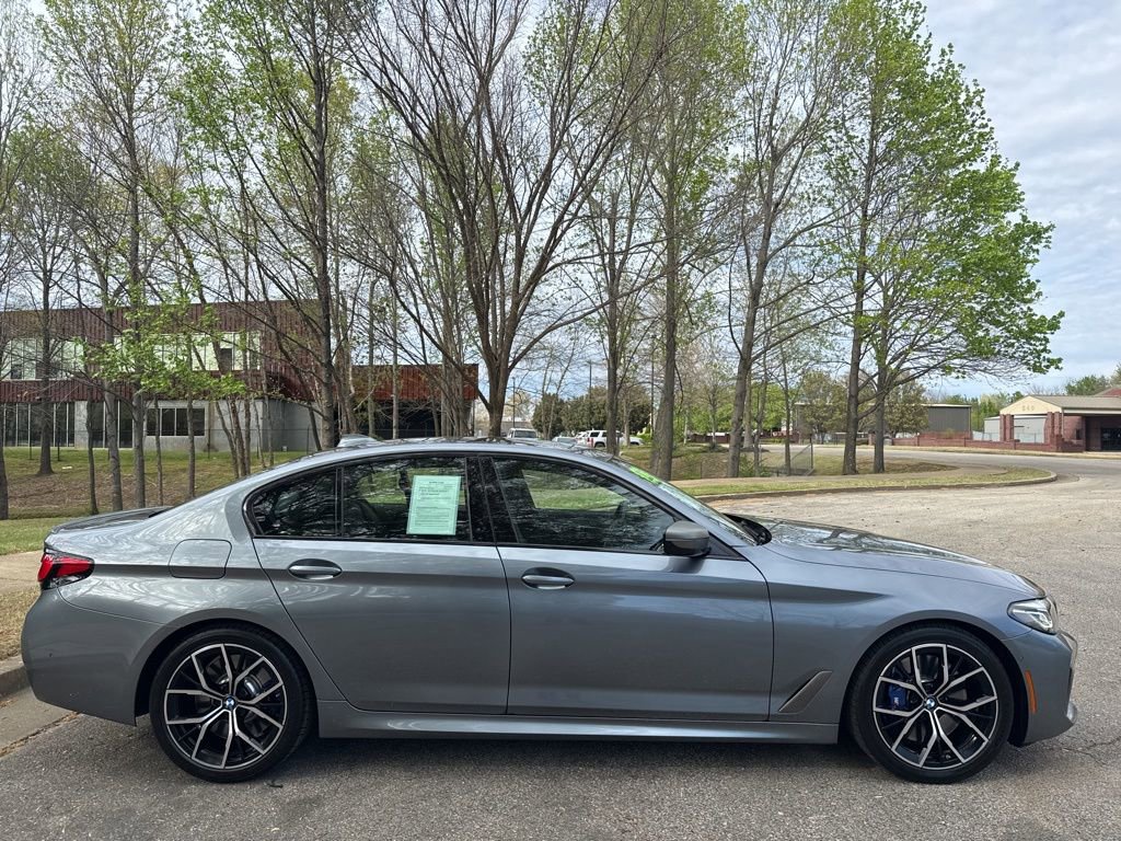 Used 2022 BMW M550i xDrive w/ Executive Package image 6