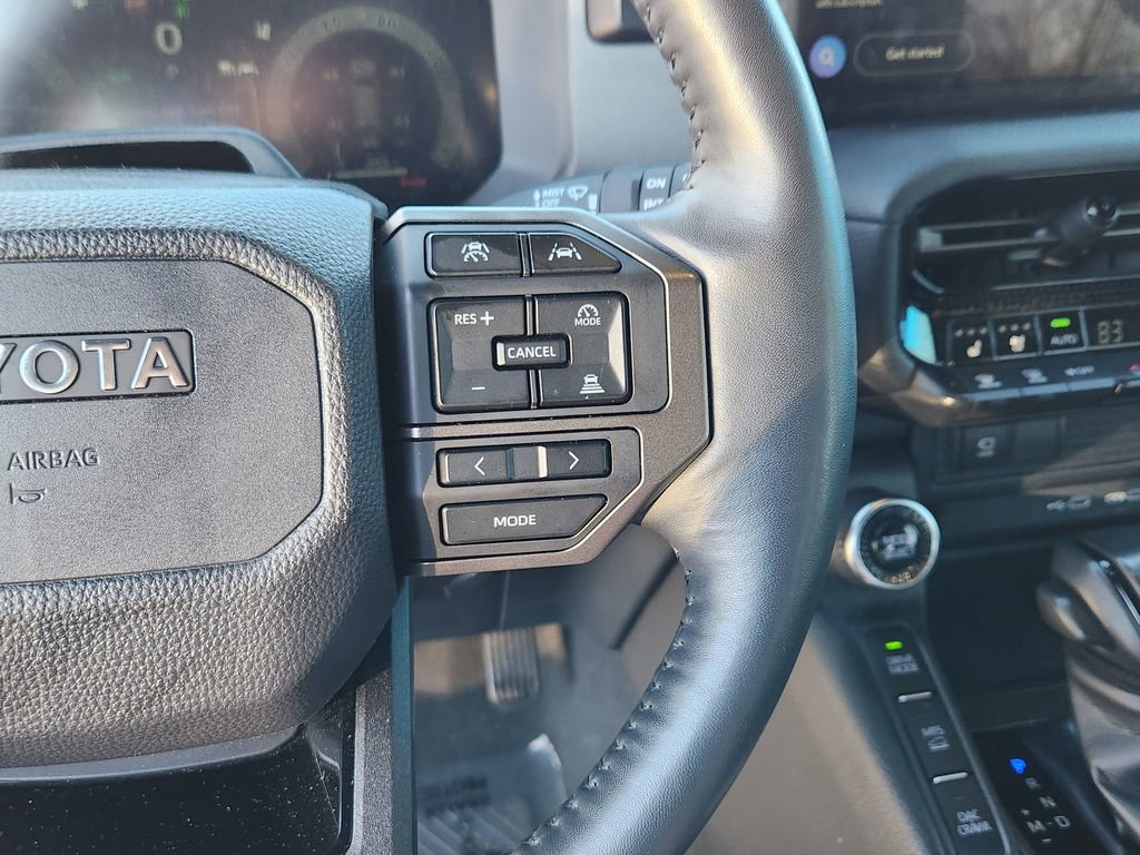 Used 2024 Toyota Land Cruiser image 27