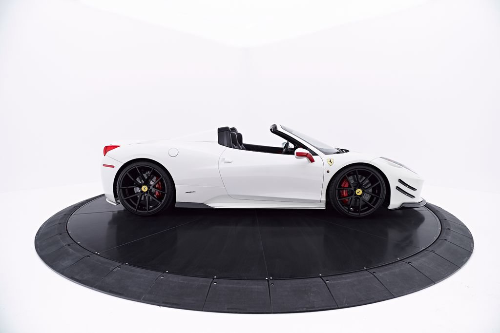 Used 2014 Ferrari 458 Spider RWD image 32