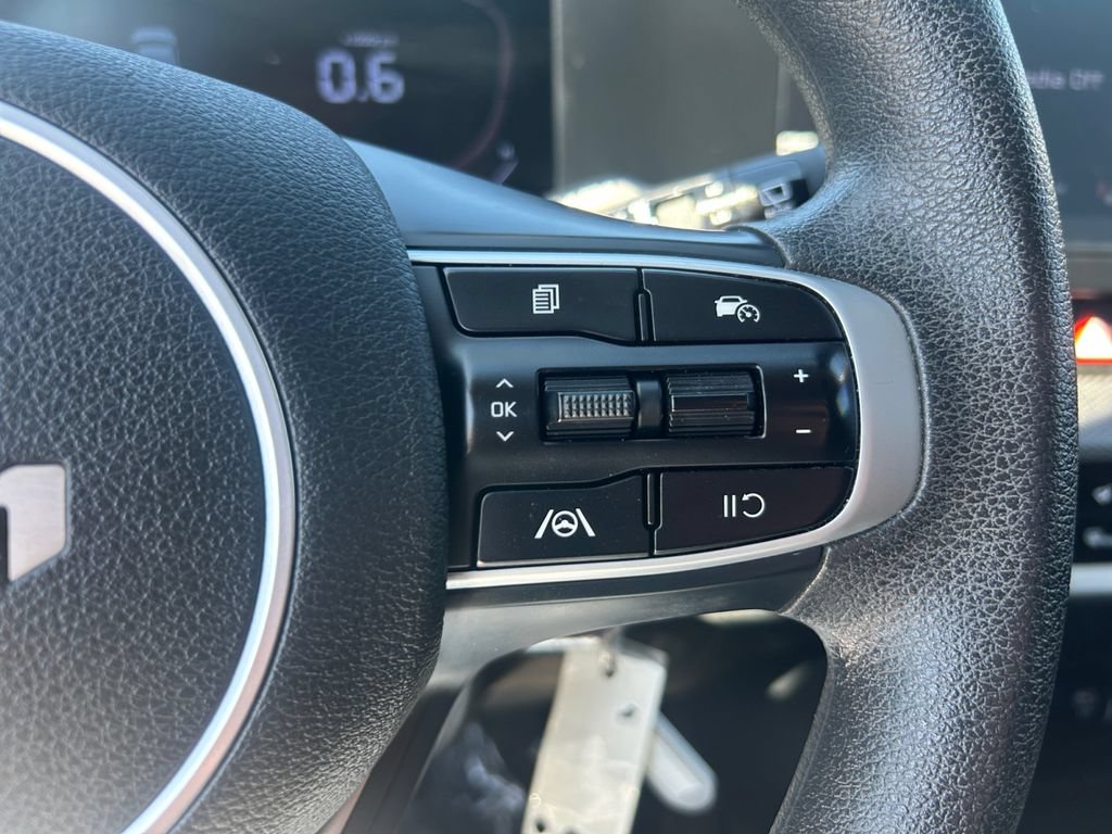 Used 2023 Kia Sportage LX FWD image 29