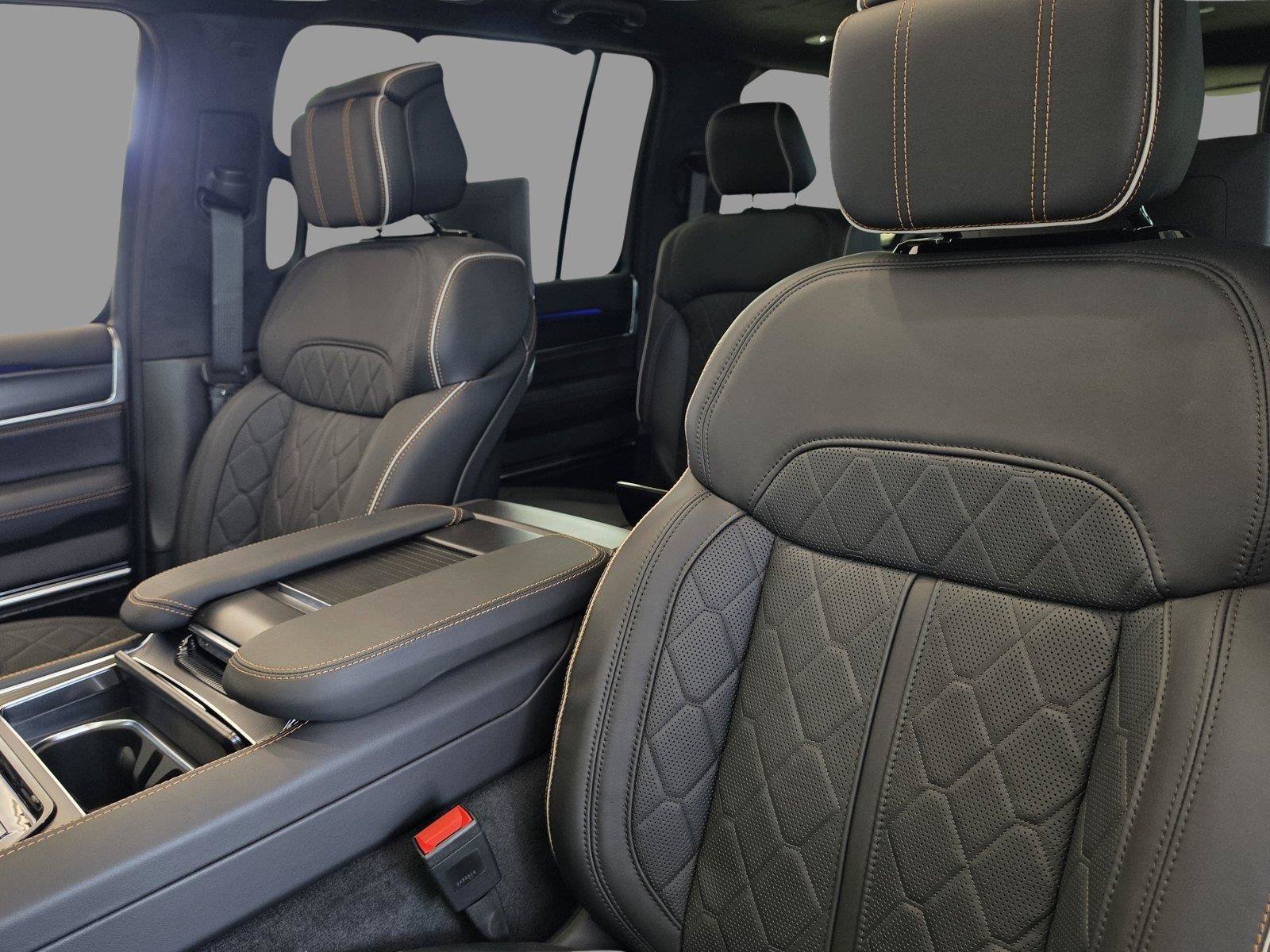 New 2026 Jeep Grand Wagoneer L Summit AWD/4WD image 15