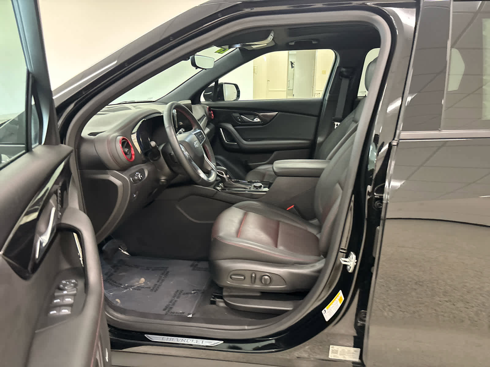 Used 2023 Chevrolet Blazer RS w/ Driver Confidence II Package image 16