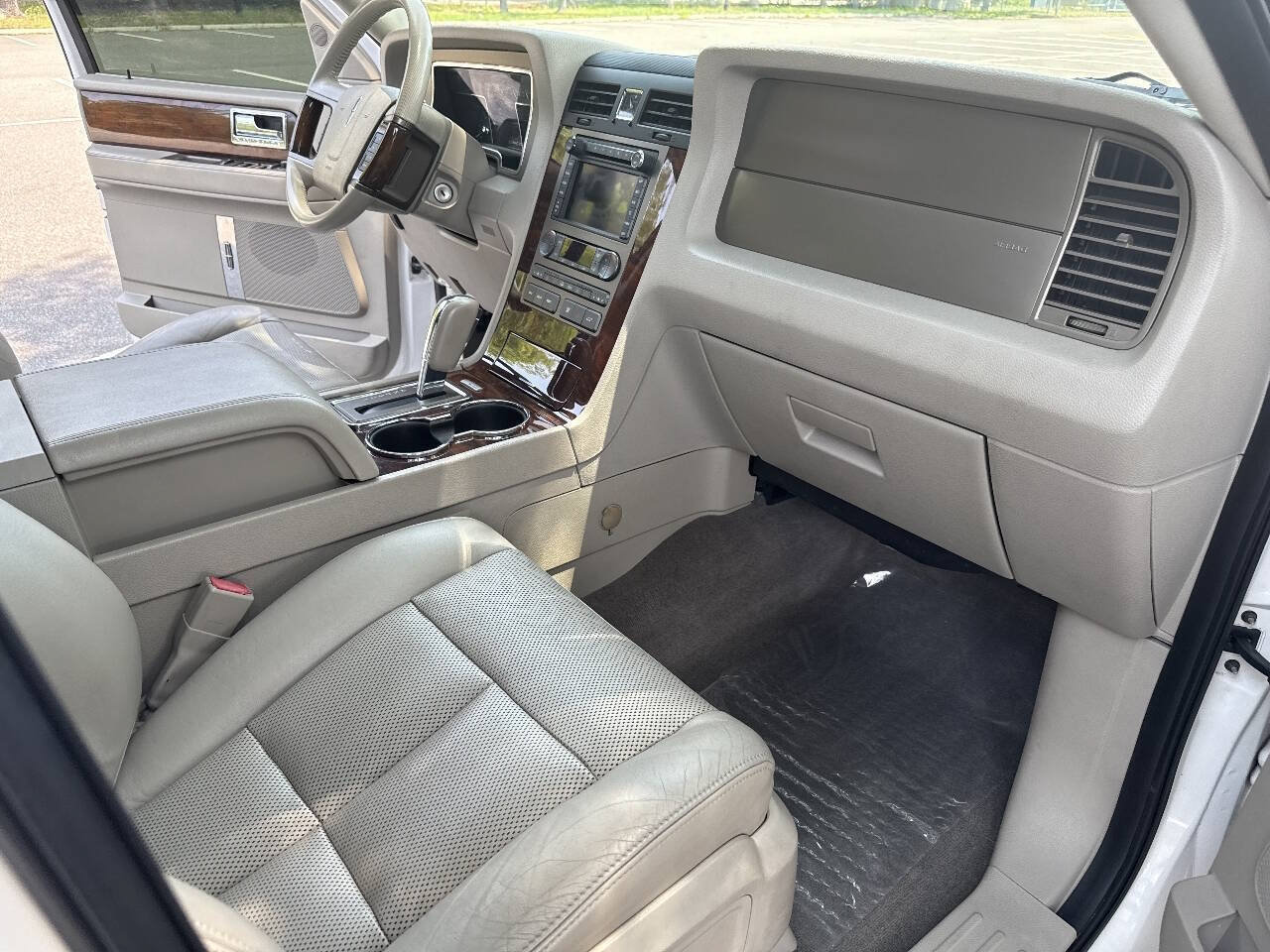 Used 2013 Lincoln Navigator L 2WD w/ HD Trailer Tow Pkg image 22