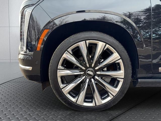 Certified 2025 Cadillac Escalade ESV Premium Luxury w/ Touring Package AWD/4WD image 10