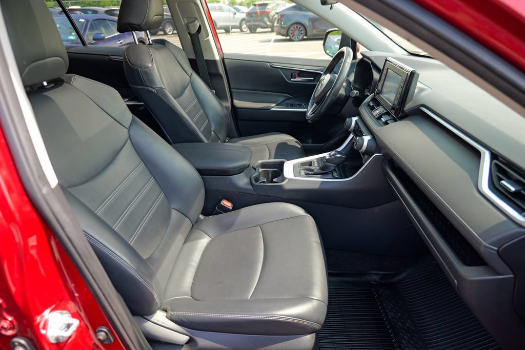Used 2019 Toyota RAV4 XLE Premium w/ All Weather Liner Package AWD/4WD image 35