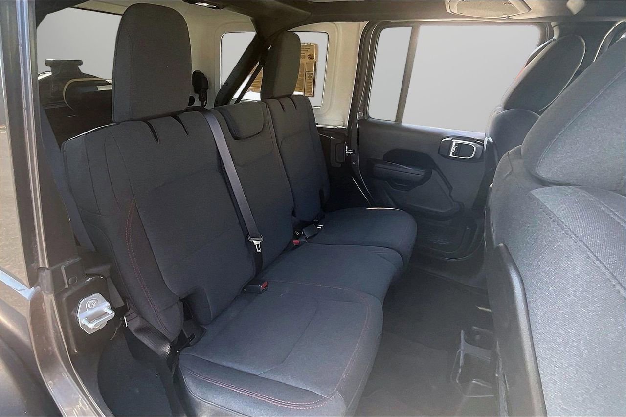 Certified 2025 Jeep Wrangler Unlimited Rubicon image 24