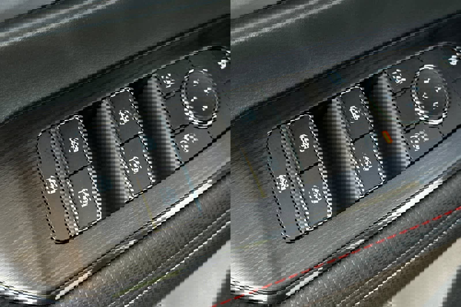 New 2026 Nissan Kicks SR image 14