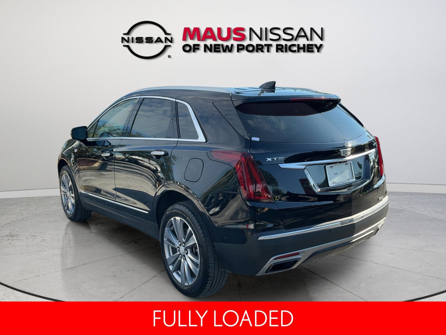 Used 2024 Cadillac XT5 Premium Luxury w/ Platinum Package FWD image 9