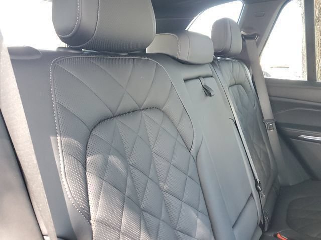 Used 2024 BMW X5 xDrive40i w/ M Sport Package AWD/4WD image 24