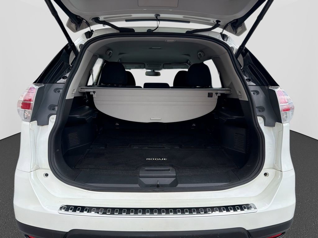 Used 2015 Nissan Rogue SV w/ SV Premium Package image 37