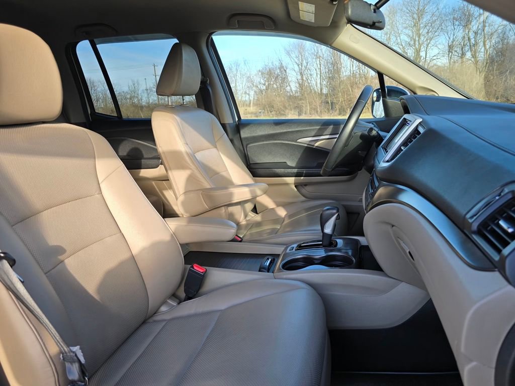 Used 2017 Honda Ridgeline RTL image 23