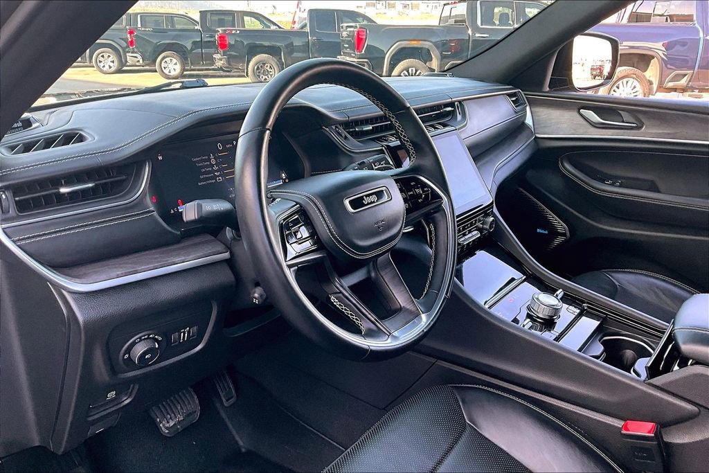 Used 2022 Jeep Grand Cherokee L Overland image 14