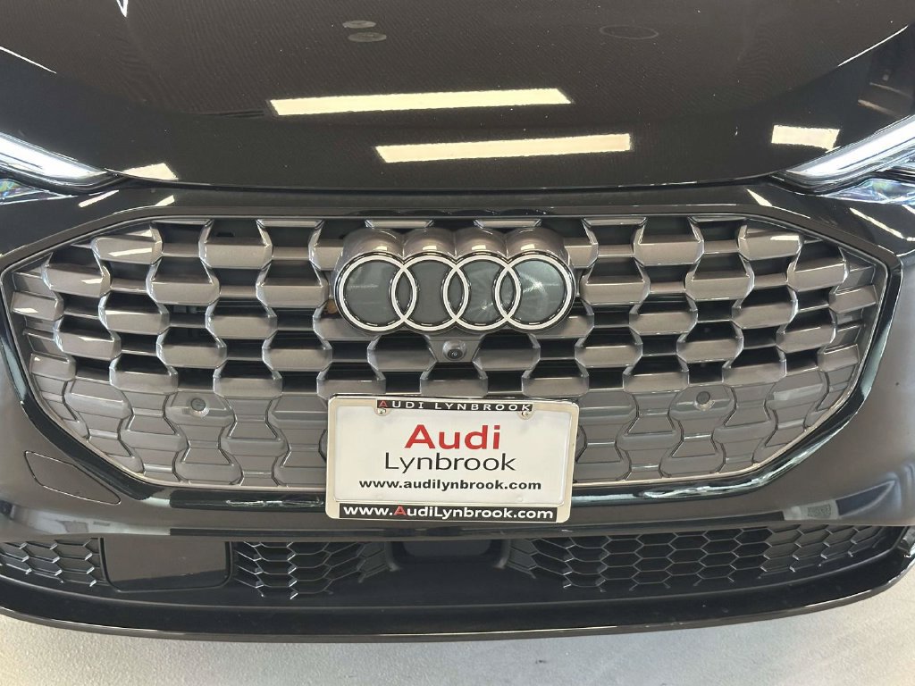 Used 2025 Audi Q5 Premium Plus w/ Premium Plus AWD/4WD image 12