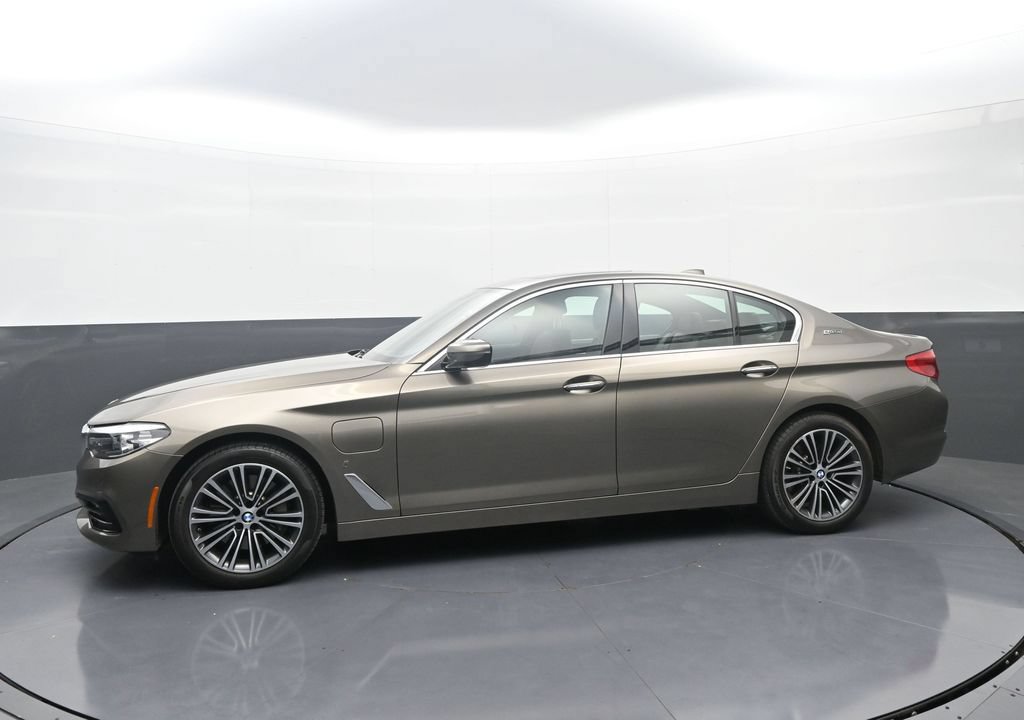 Used 2018 BMW 530e xDrive AWD/4WD image 4