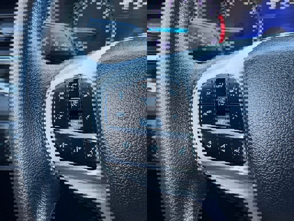 Certified 2022 Ford Explorer XLT w/ Equipment Group 202A image 30