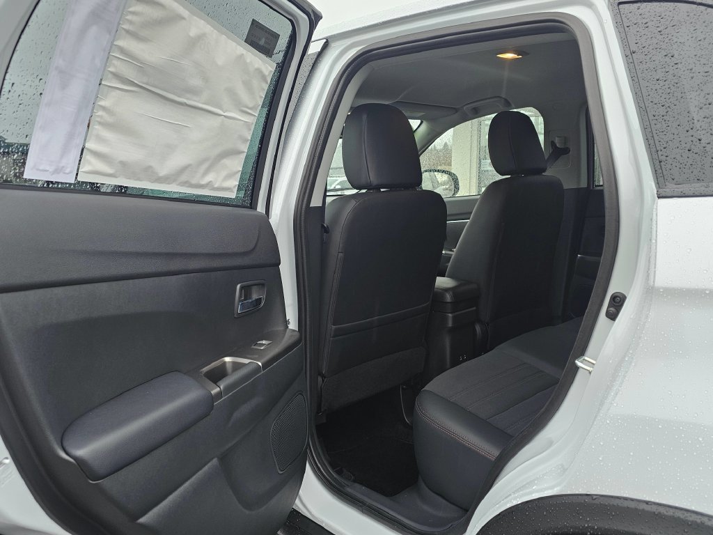 New 2026 Mitsubishi Outlander Sport SE AWD/4WD image 12