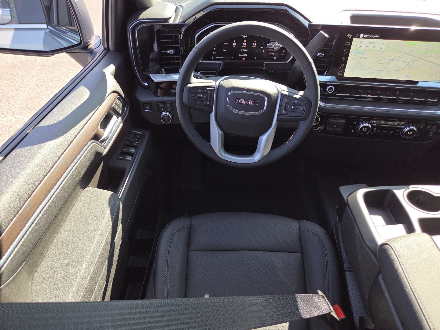 New 2026 GMC Sierra 1500 SLT w/ X31 Off-Road Package AWD/4WD image 25