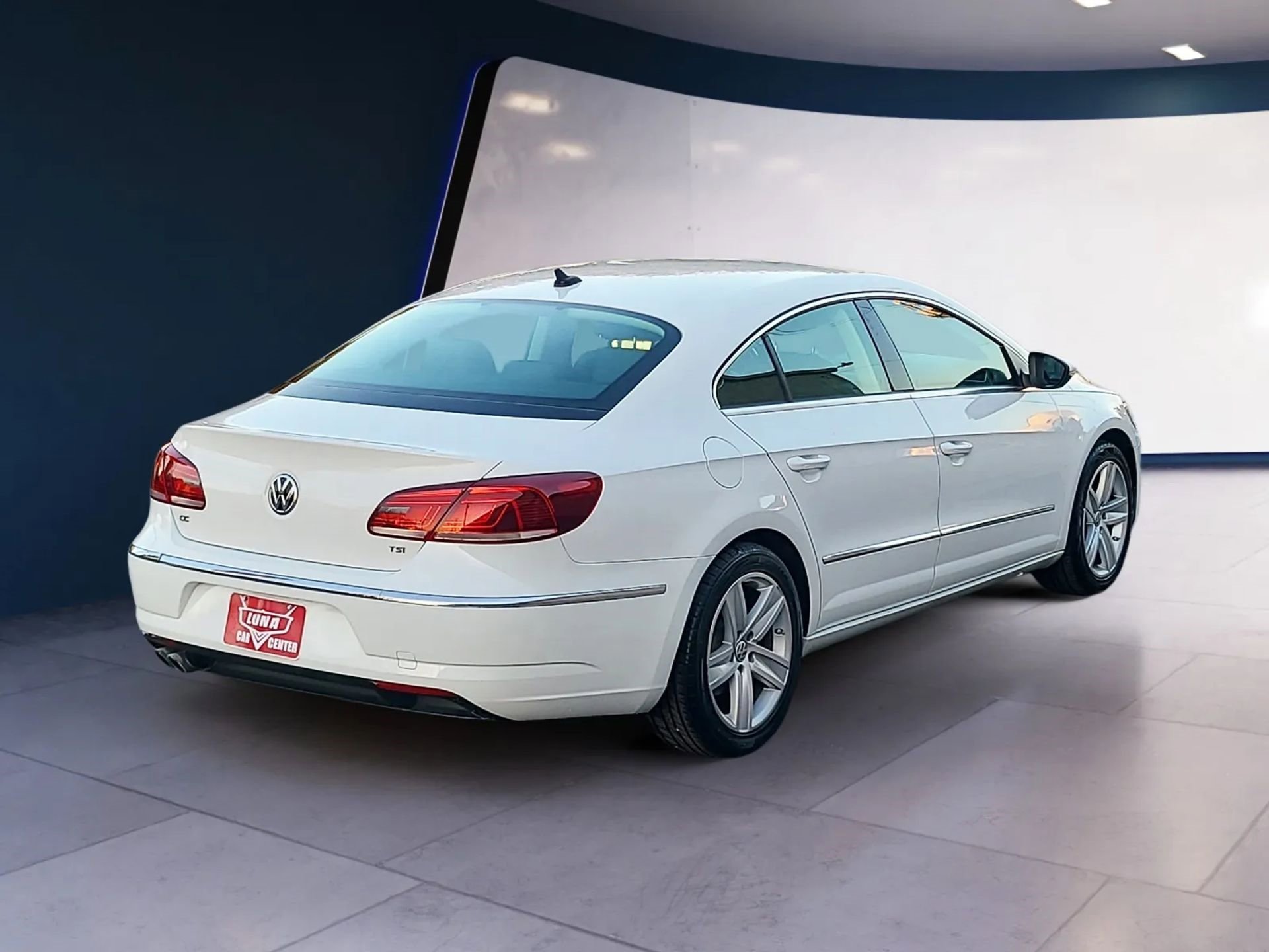 Used 2017 Volkswagen CC Sport image 4