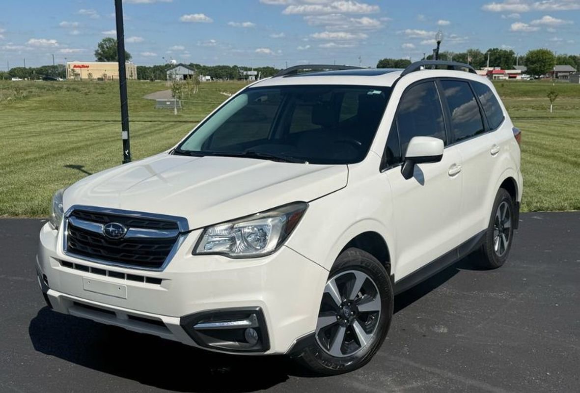 Used 2017 Subaru Forester 2.5i Limited AWD/4WD image 1