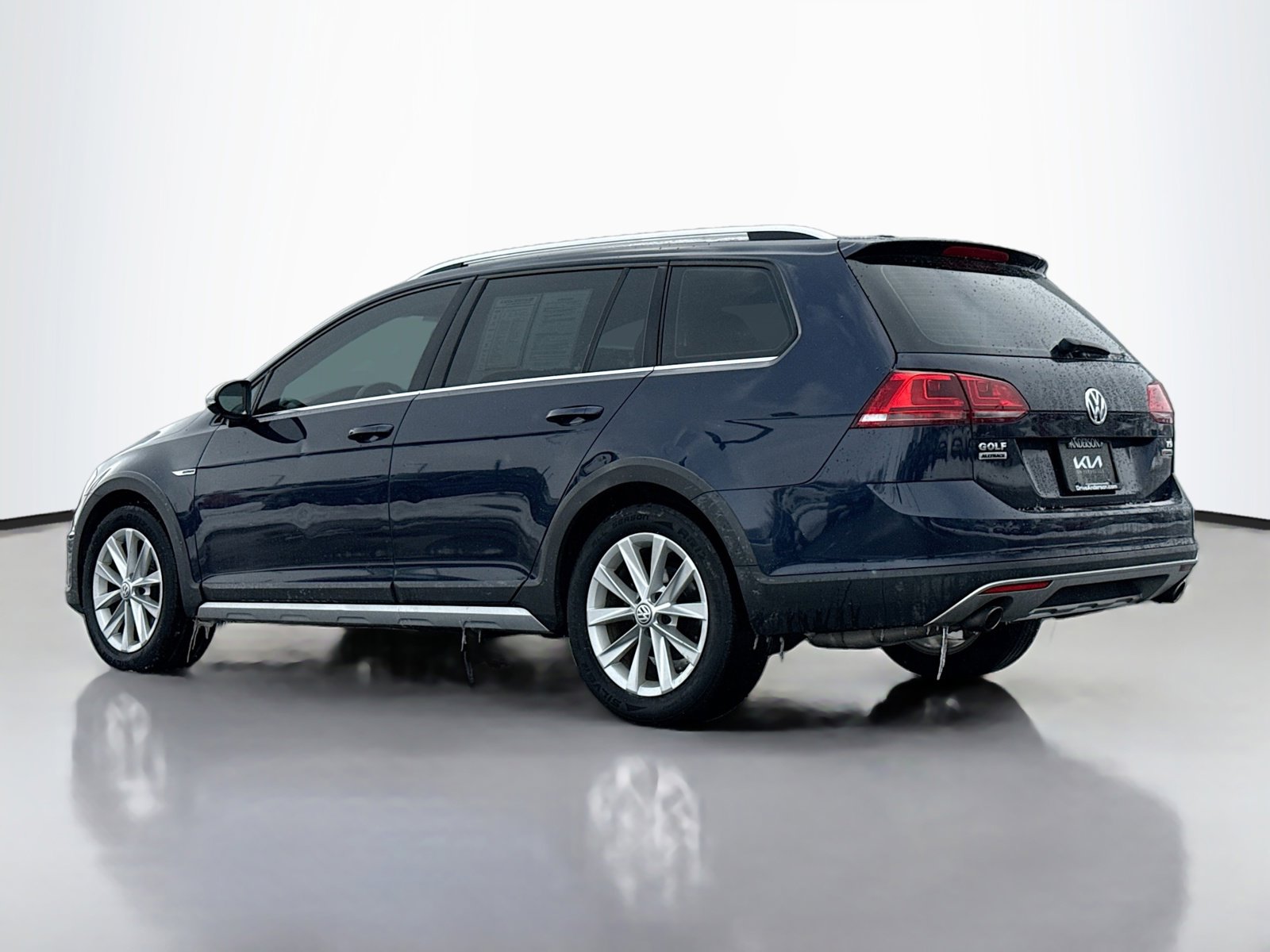 Used 2017 Volkswagen Golf Alltrack SE image 14