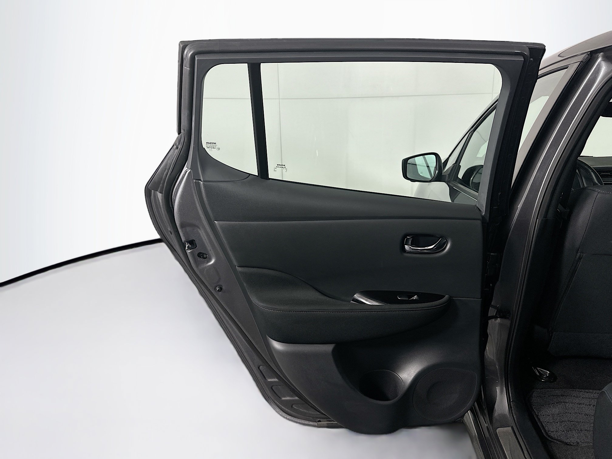 Used 2025 Nissan Leaf SV Plus FWD image 26