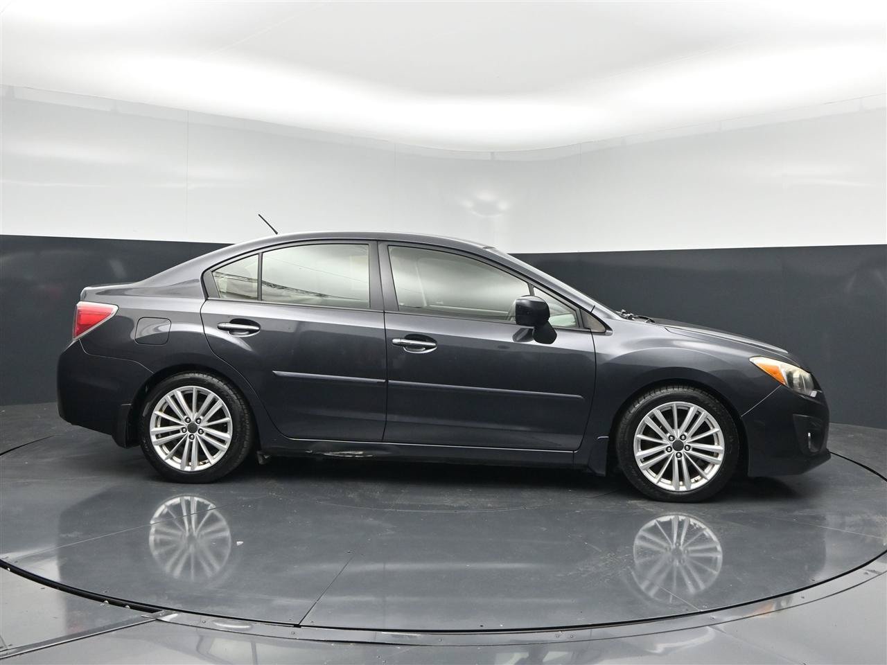Used 2013 Subaru Impreza 2.0i Limited AWD/4WD image 4