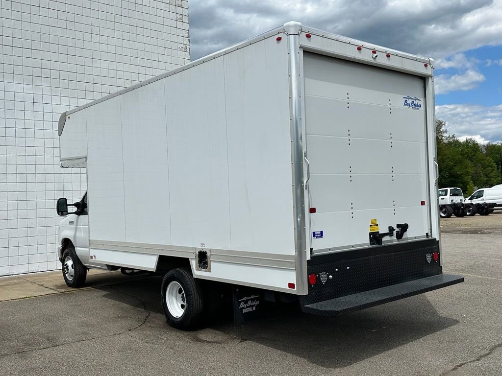 New 2027 Ford E-450 and Econoline 450 Super Duty w/ Power Equipment Group RWD image 27